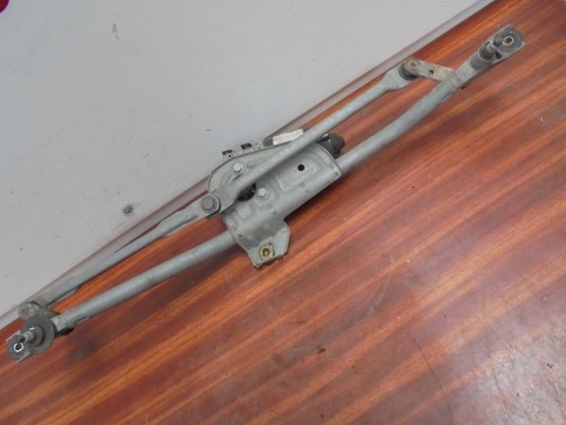 Moteur essuie glace avant
