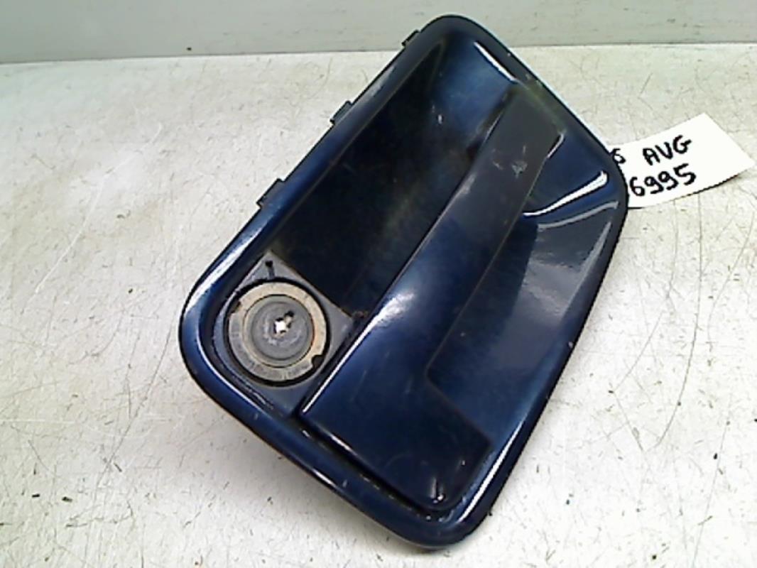 Poignee porte avant gauche