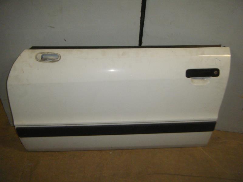 Porte avant gauche
