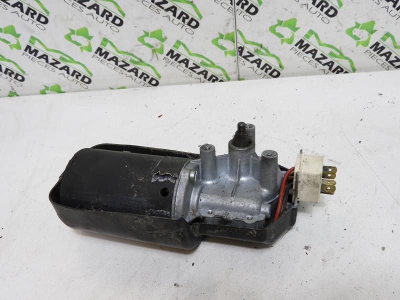 Moteur essuie glace avant