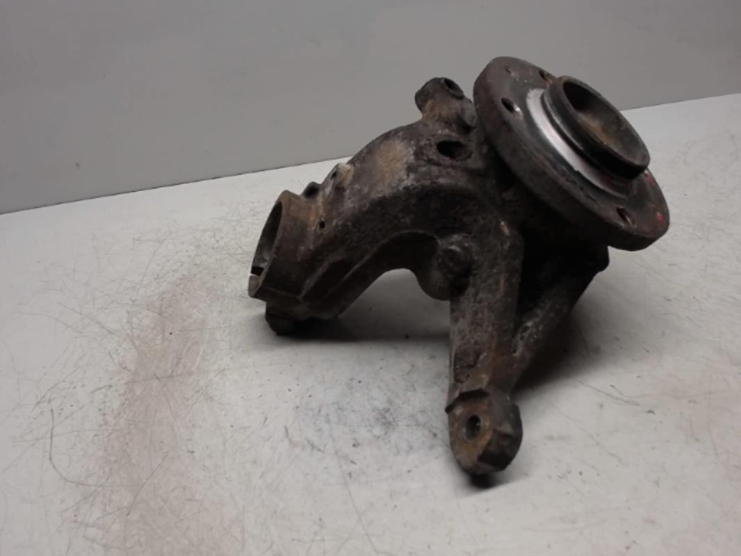 Fusee avant droit