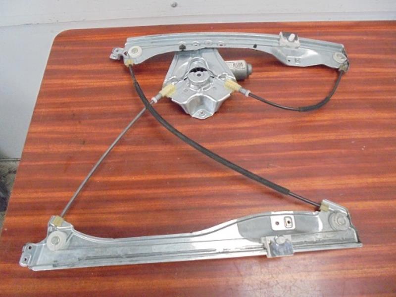 Leve vitre electrique avant droit