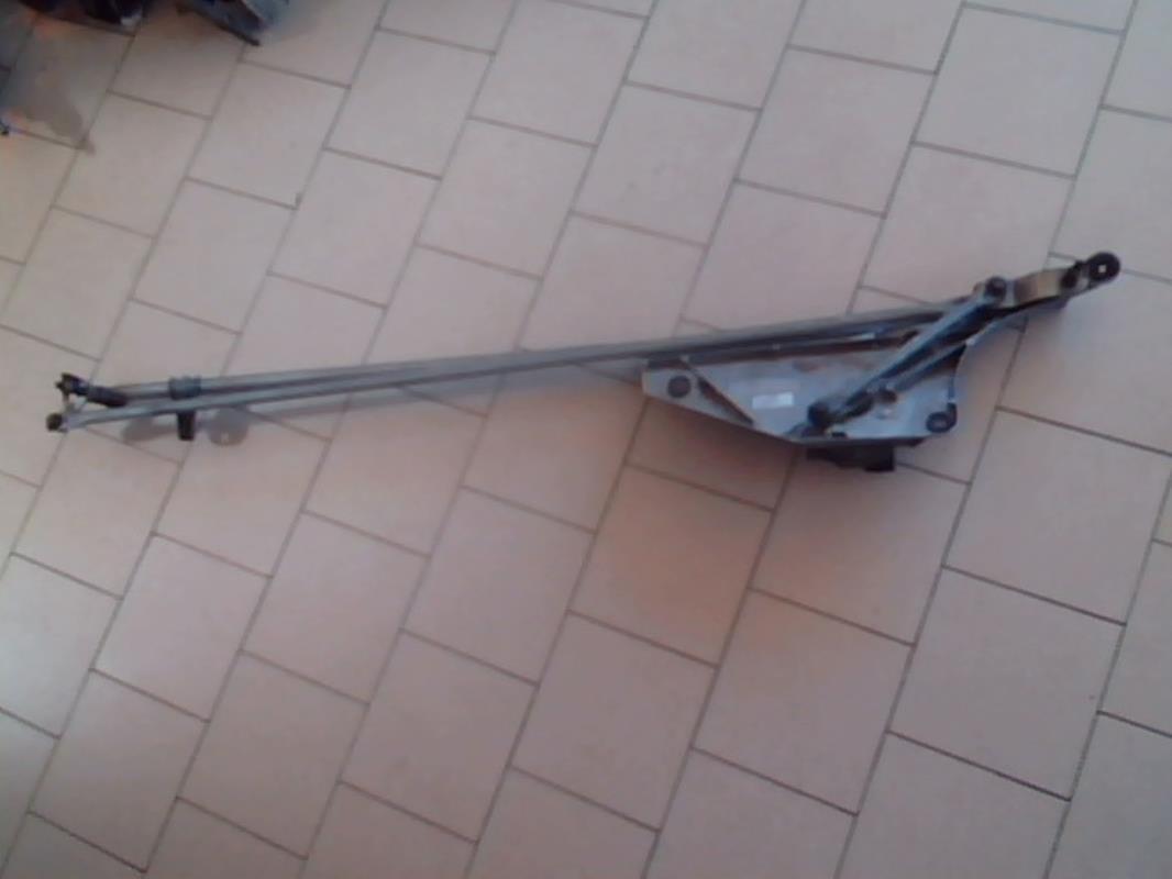 Motore tergicristallo anteriore