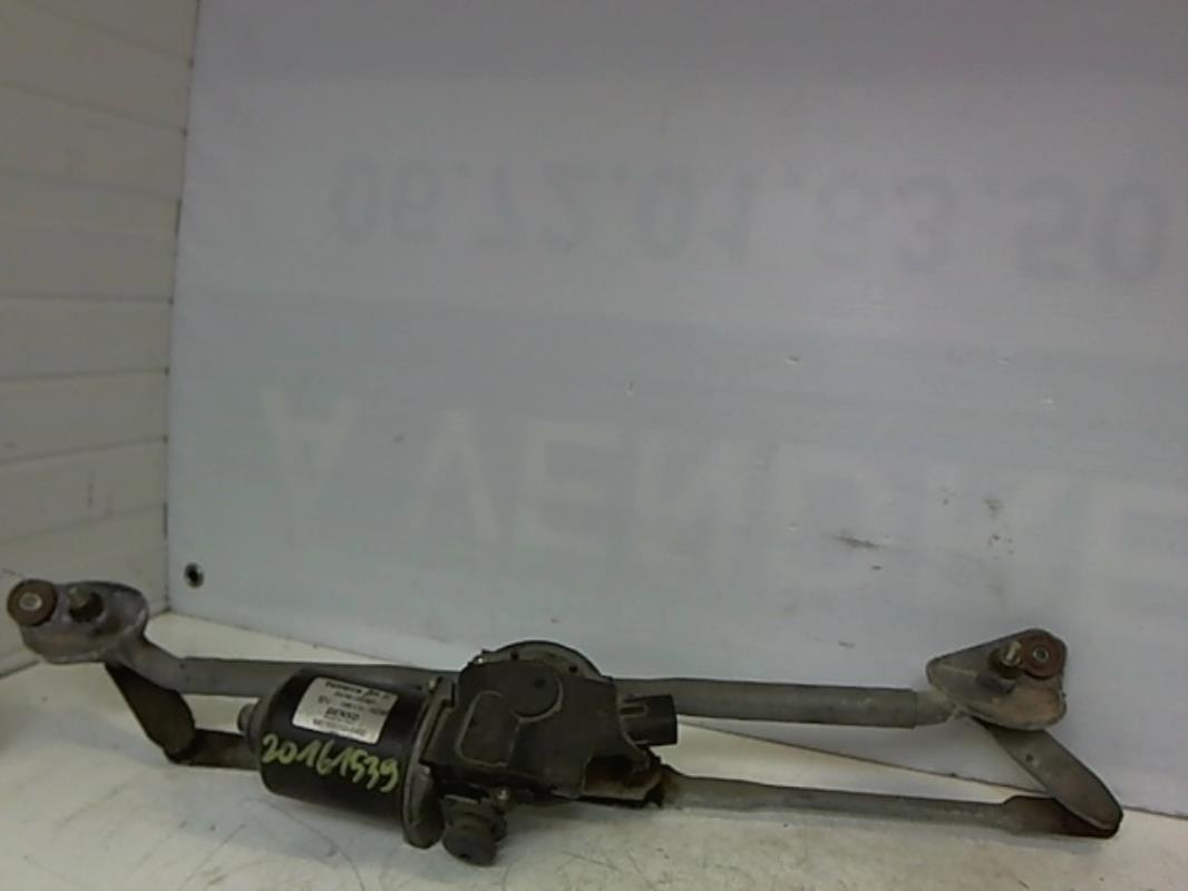 Moteur essuie glace avant