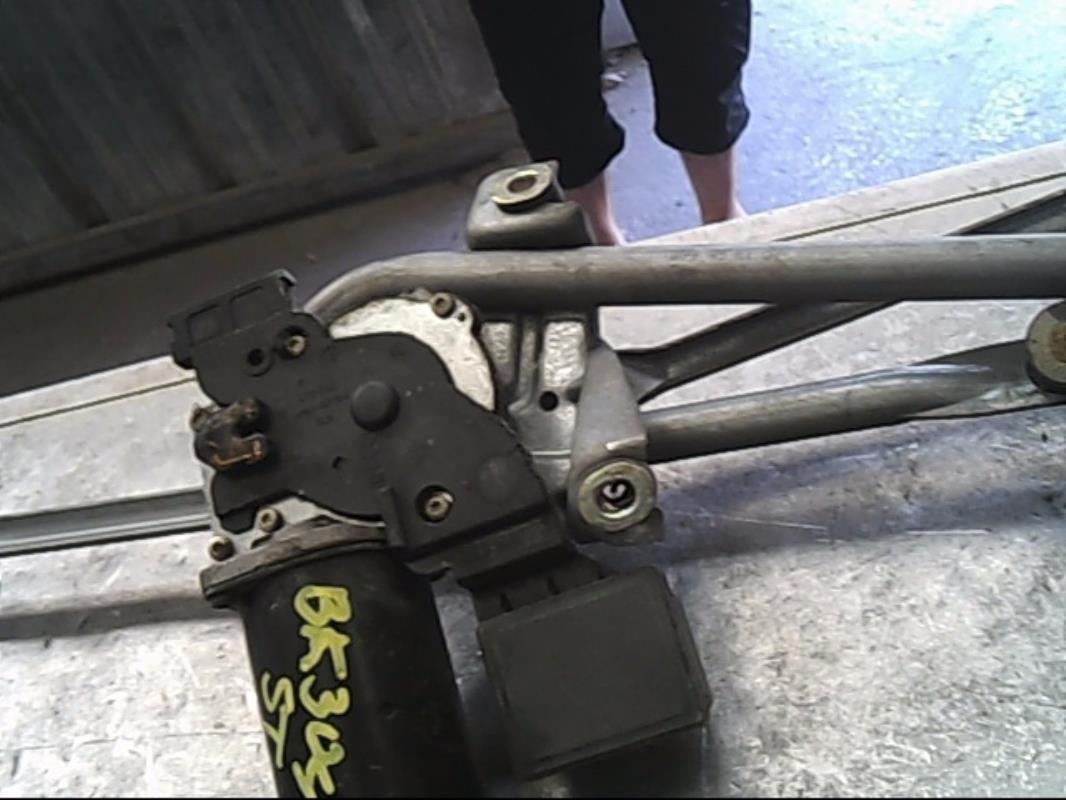 Motore tergicristallo anteriore