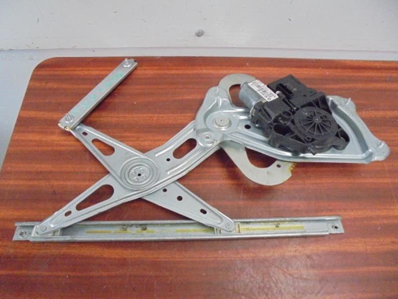 Moteur leve vitre arriere droit