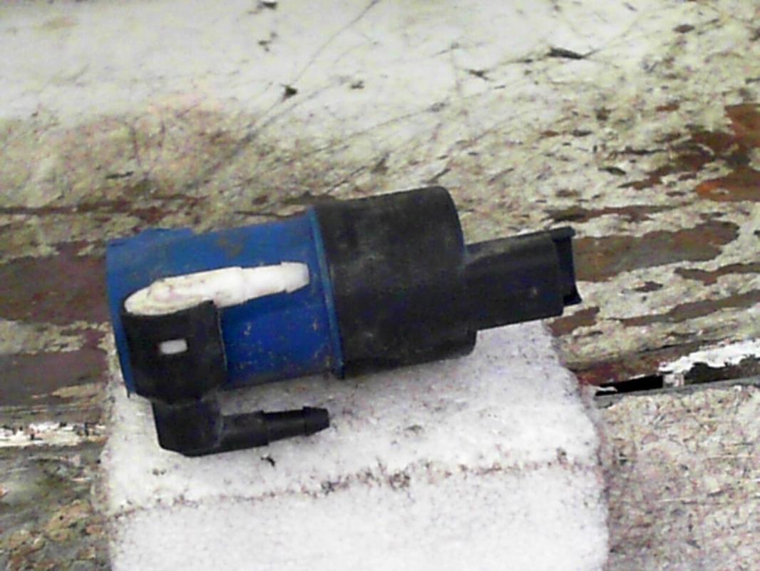 Pompe lave glace avant