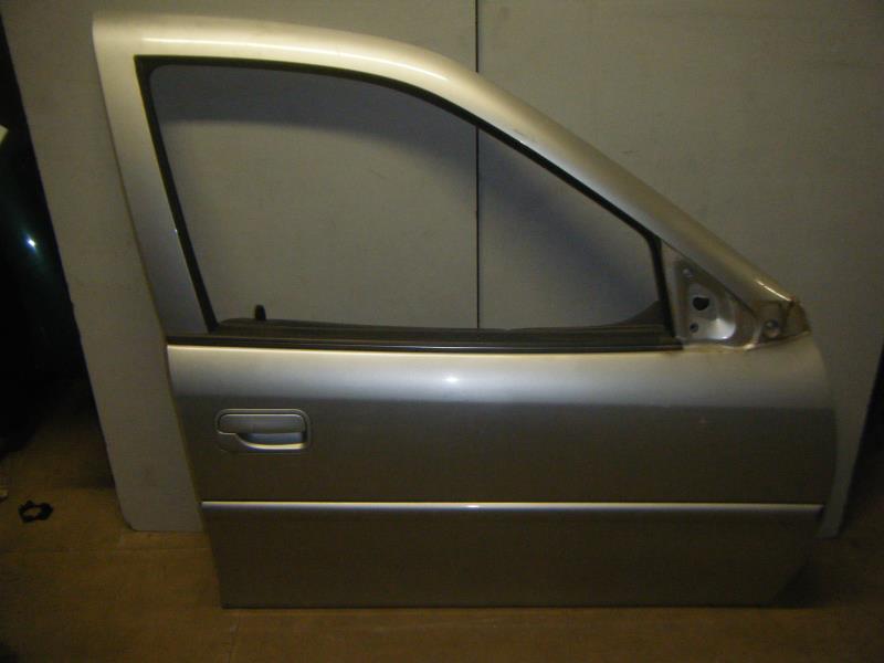 Porte avant droit