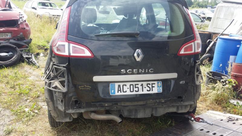Mozzo anteriore destro