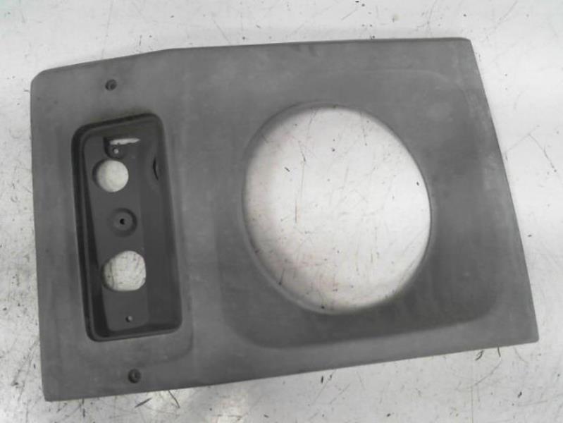 Grille de calandre gauche
