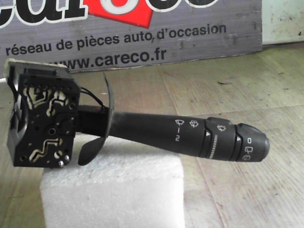 Commodo d'essuie glaces