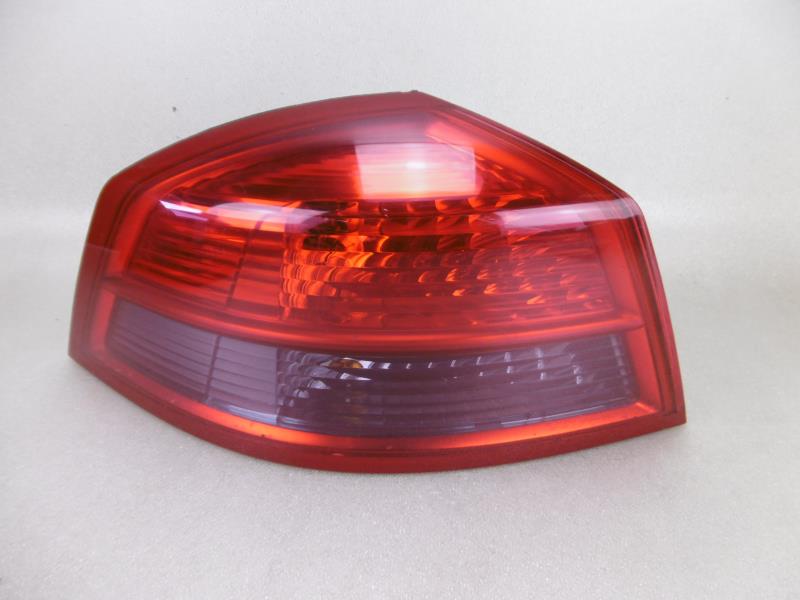 Fanale posteriore principale sinistro (luci)