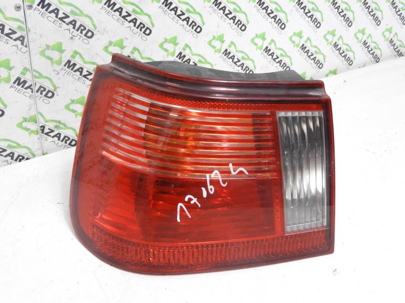 Fanale posteriore principale sinistro (luci)