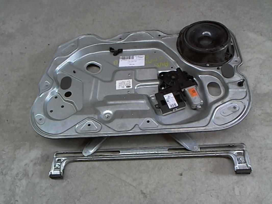 Leve vitre electrique avant droit