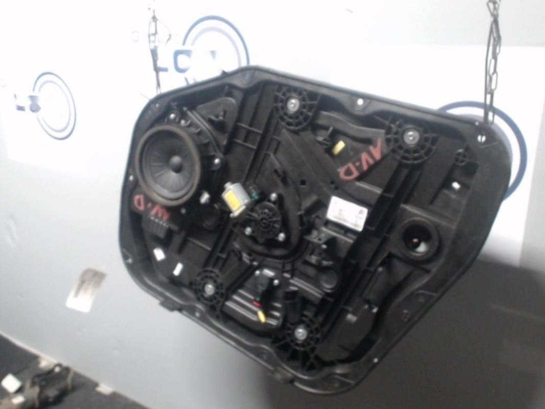 Leve vitre electrique avant droit