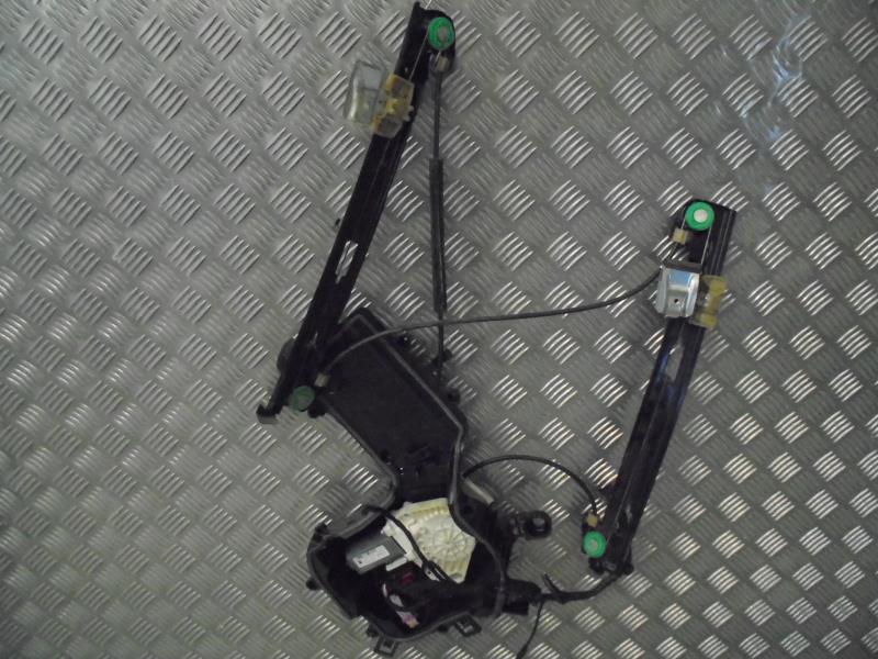 Alzacristalli elettrico anteriore destro