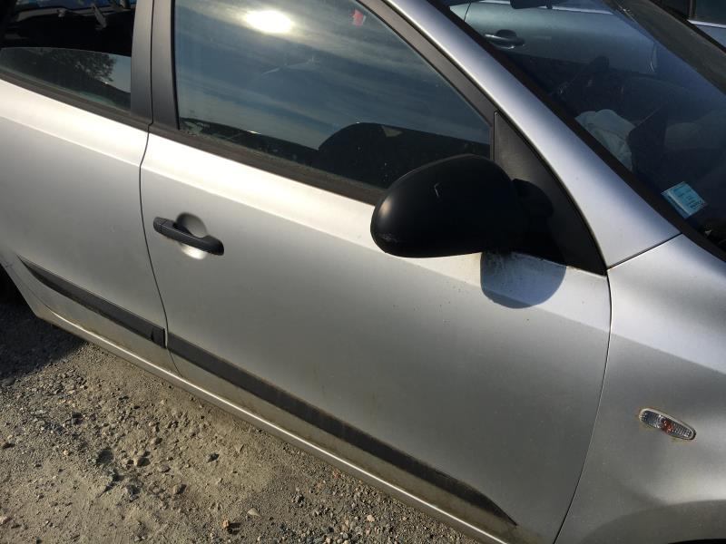 Porte avant droit