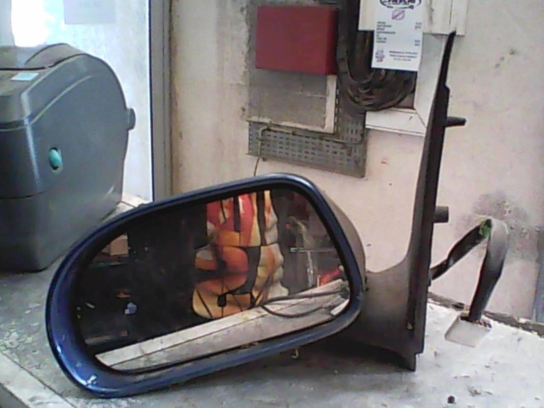 Retroviseur gauche