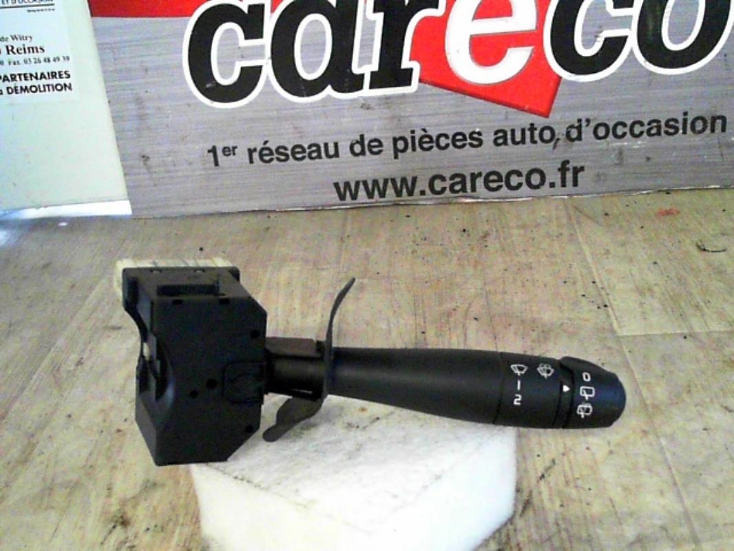 Commodo d'essuie glaces