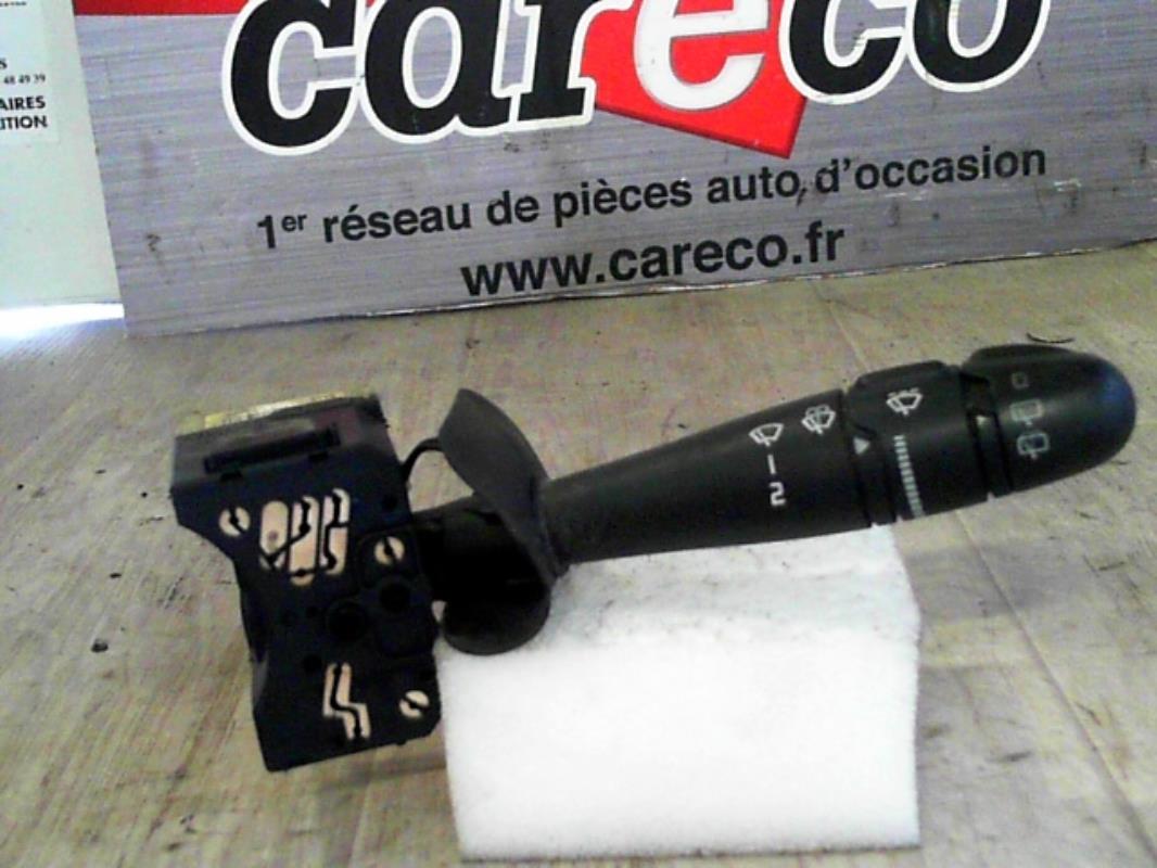 Commodo d'essuie glaces