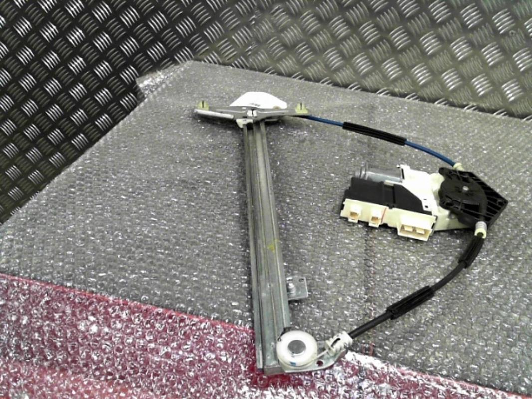 Alzacristalli elettrico anteriore destro