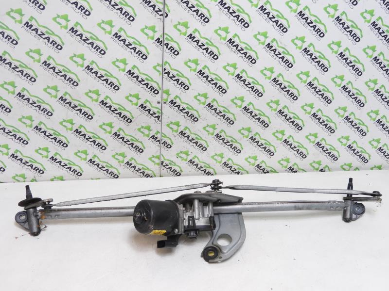 Moteur essuie glace avant