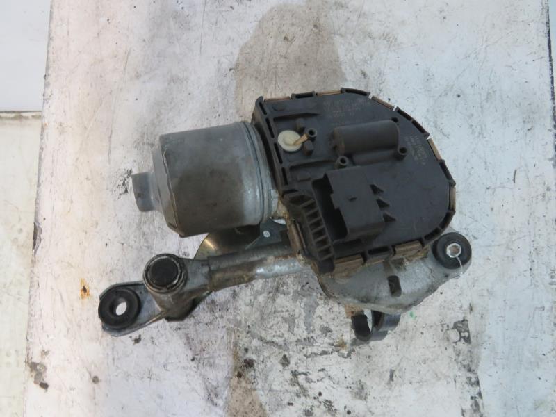Moteur essuie glace avant gauche