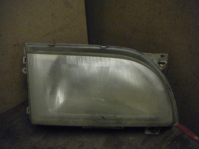Óptica delantera principal derecha (luces) (faro)
