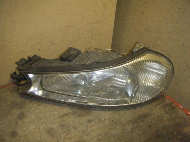 Gruppo ottico anteriore principale sinistro (luci)(faro)