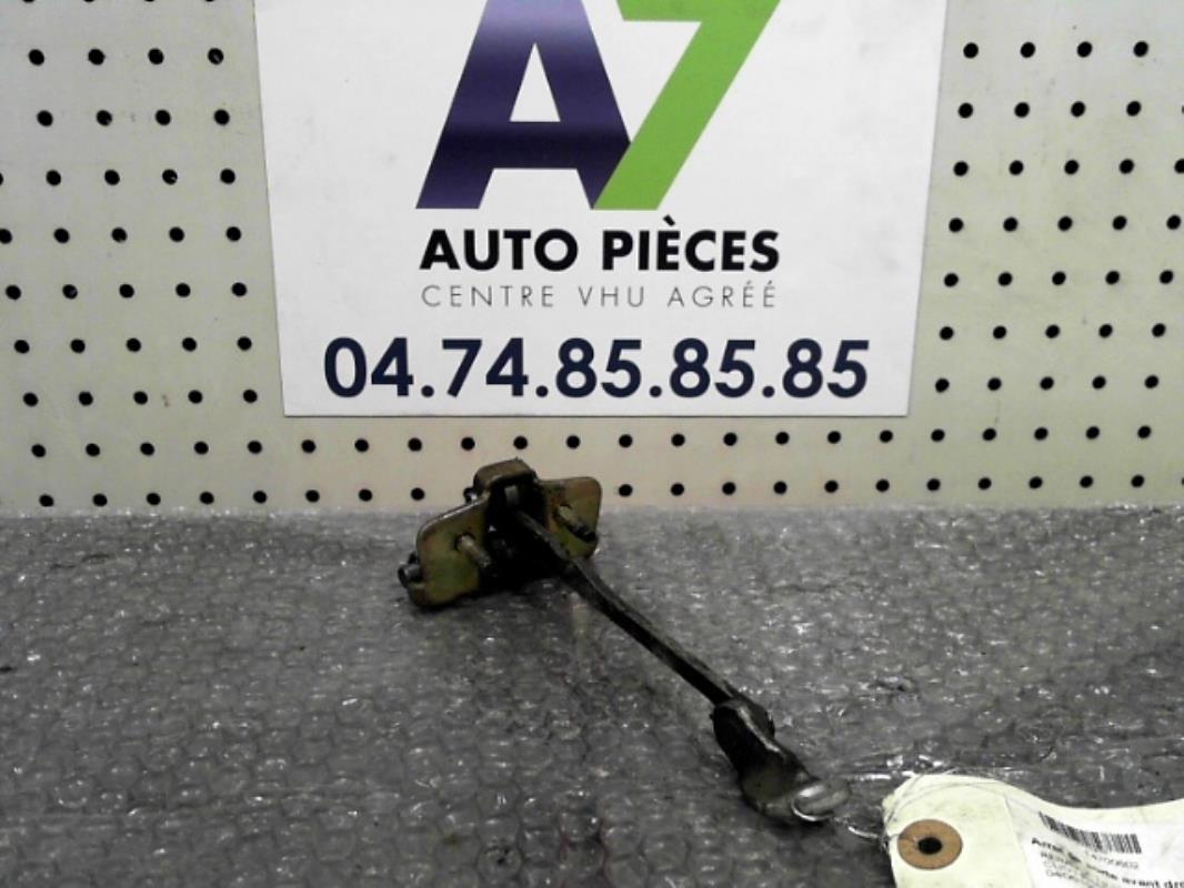 Arresto portiera anteriore destra