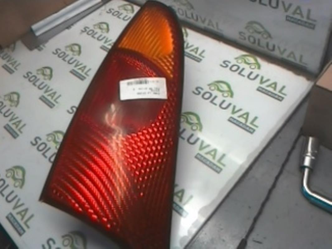 Fanale posteriore principale sinistro (luci)