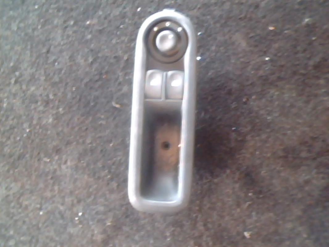 Interruptor de elevalunas