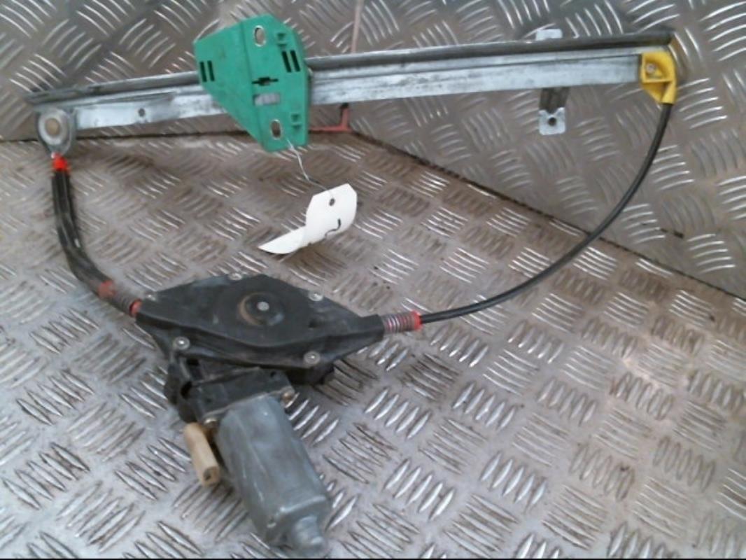 Elevalunas eléctrico delantero izquierdo