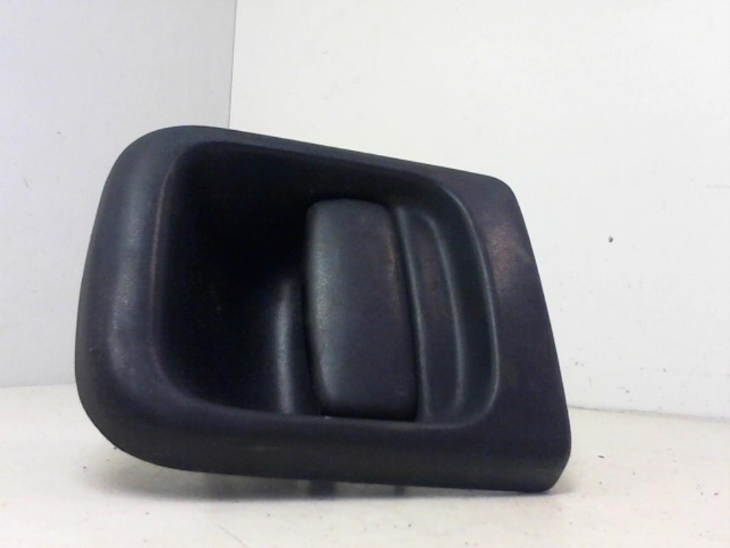 Poignee porte avant gauche
