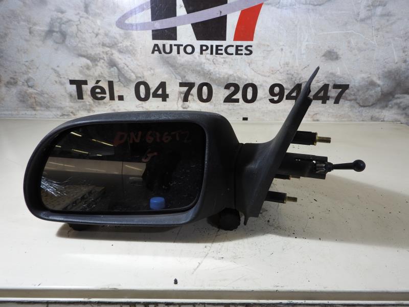 Retrovisor izquierdo