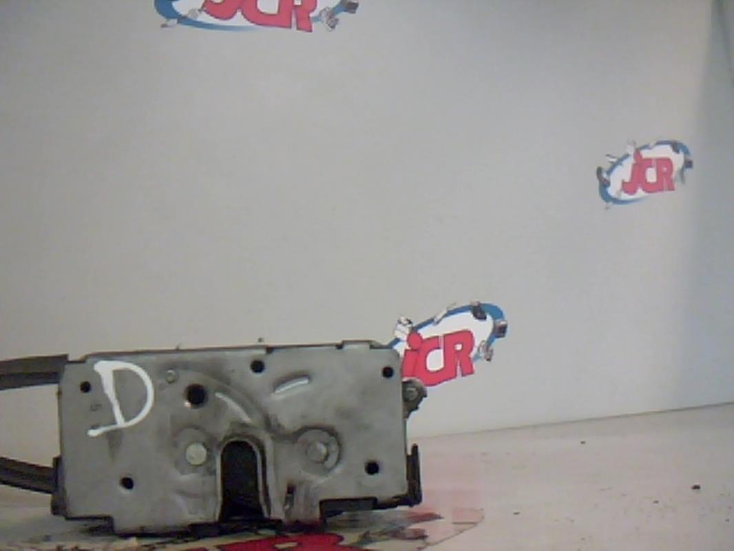 Actionneur serrure porte avant droite