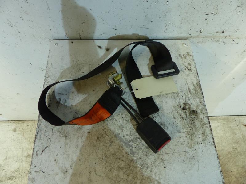 Attache ceinture arriere gauche