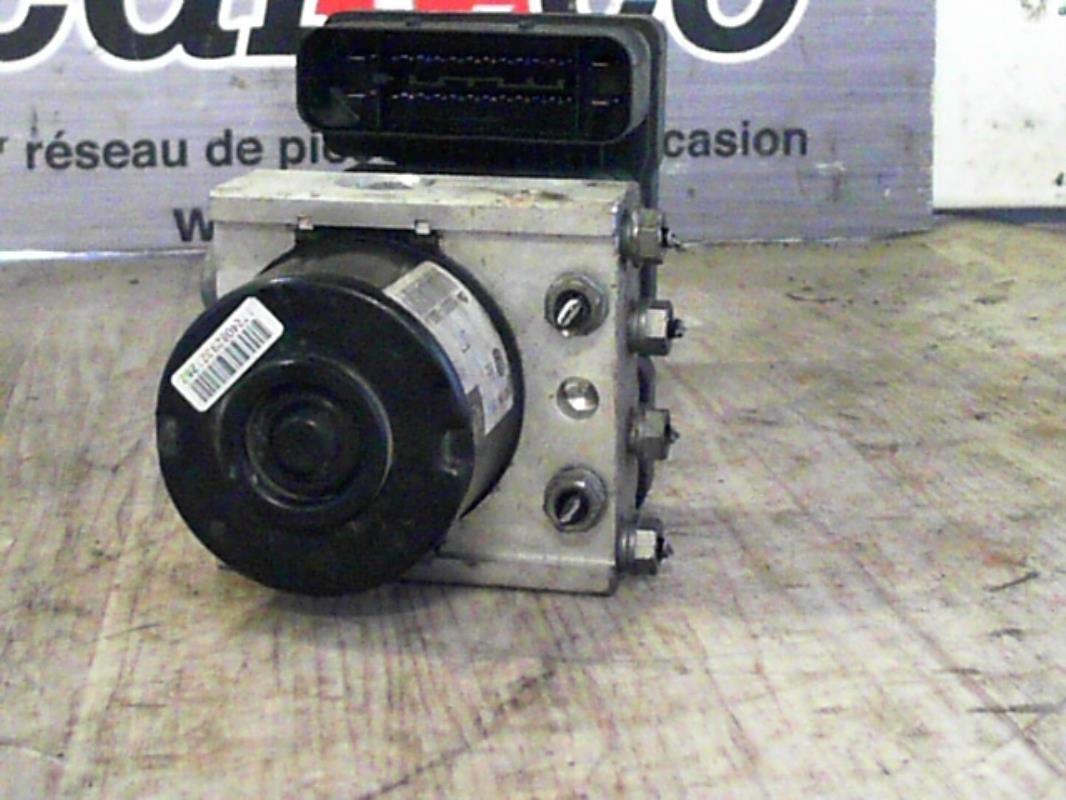 Bloc ABS (freins anti-blocage)