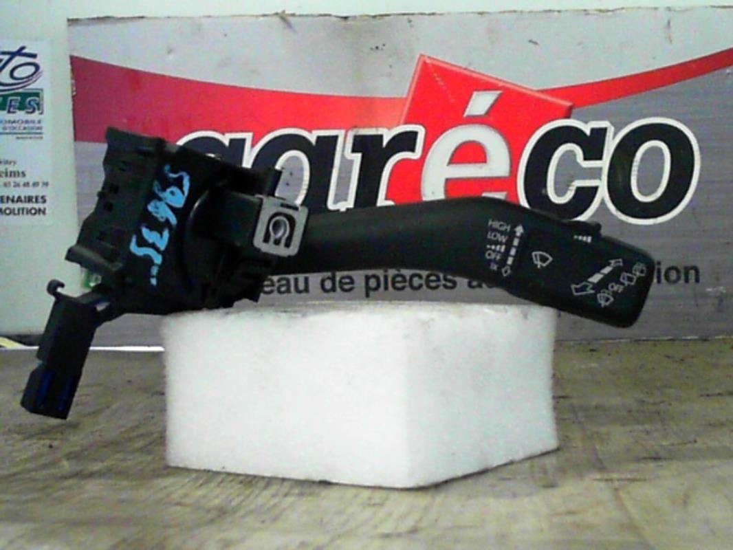 Commodo d'essuie glaces