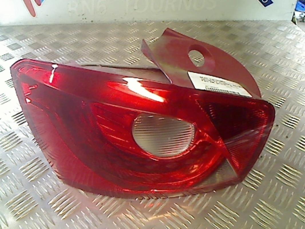 Fanale posteriore principale sinistro (luci)