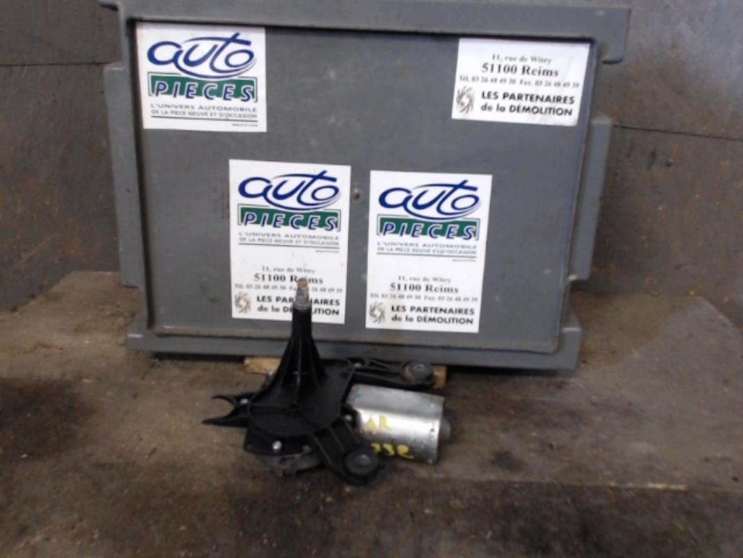 Moteur essuie glace arriere