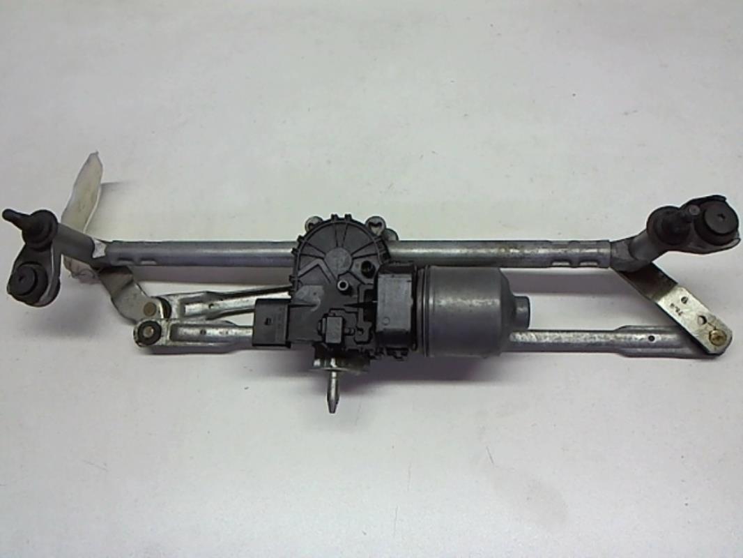 Moteur essuie glace avant