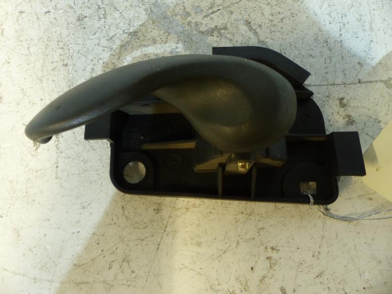 Poignee interieur avant gauche