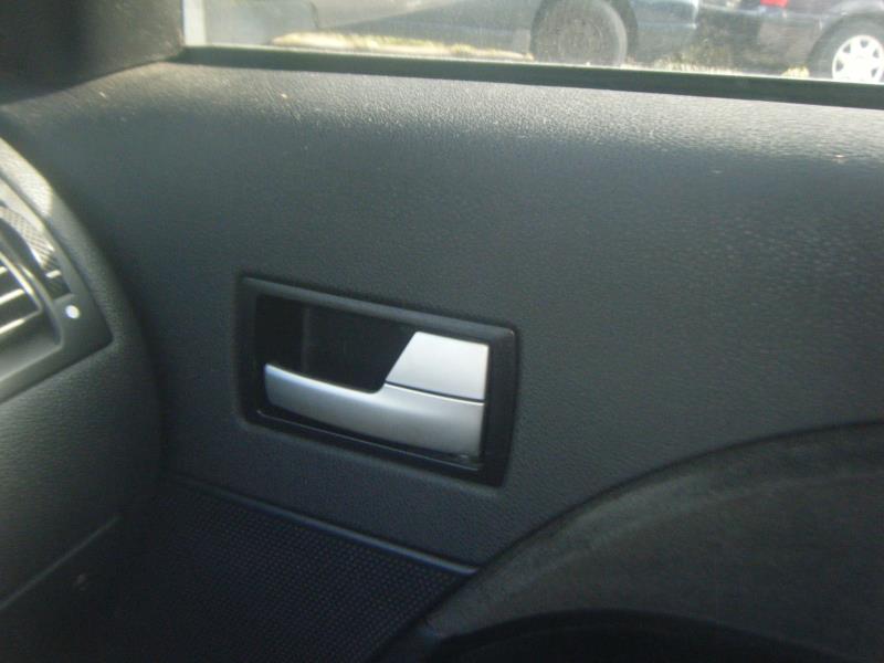 Poignee interieur avant droit