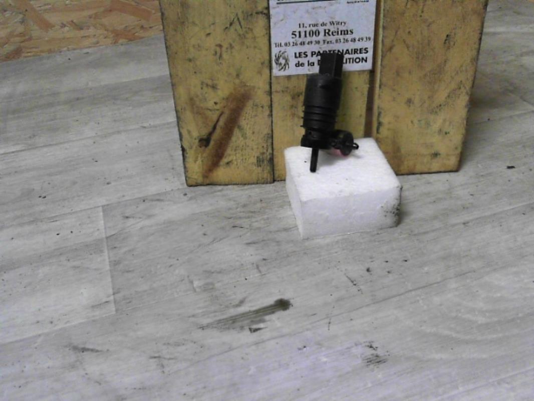 Pompe lave glace avant