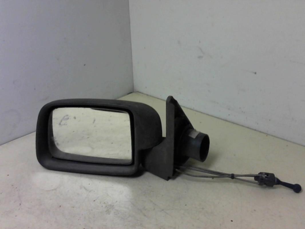 Retrovisor izquierdo
