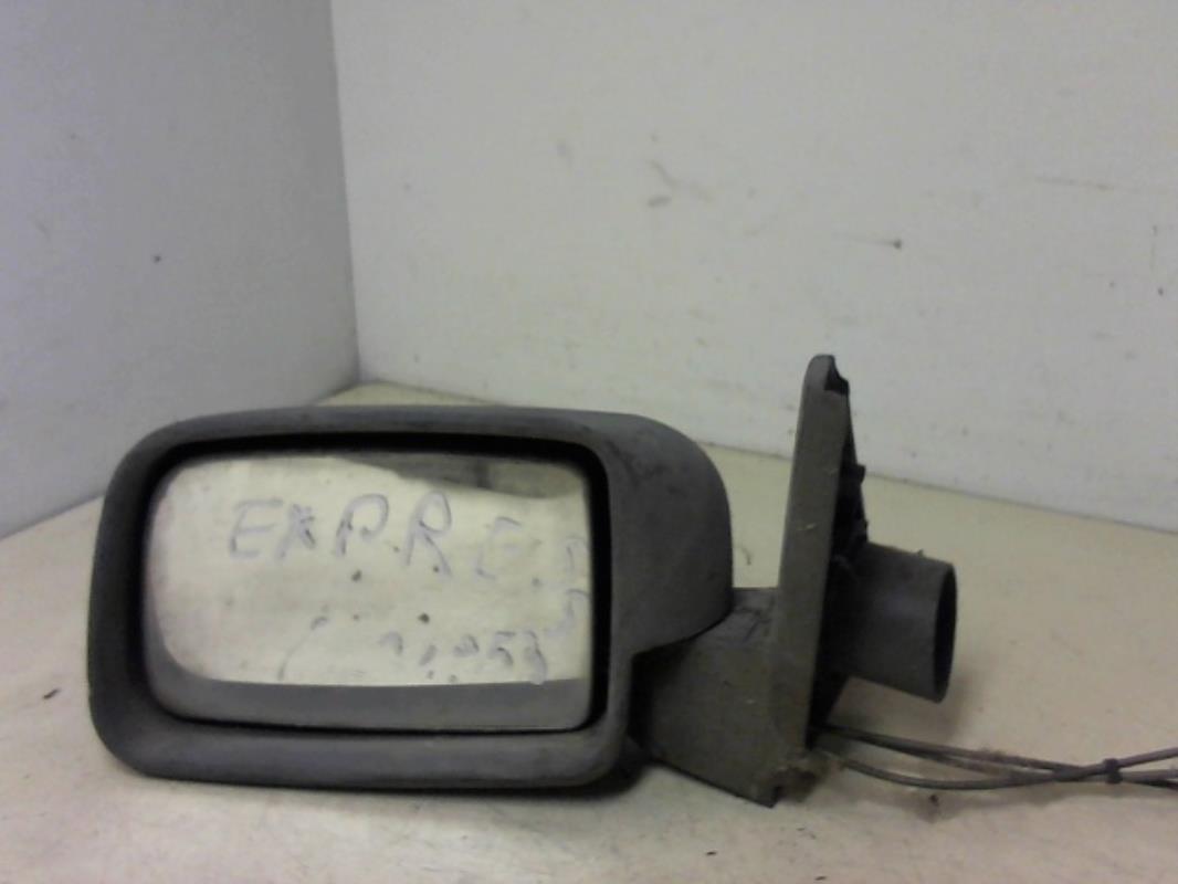 Retrovisor izquierdo