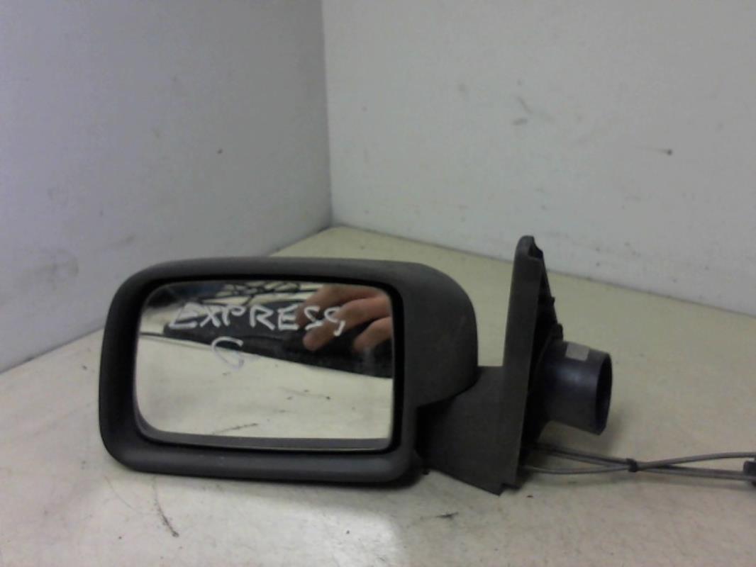 Retrovisor izquierdo