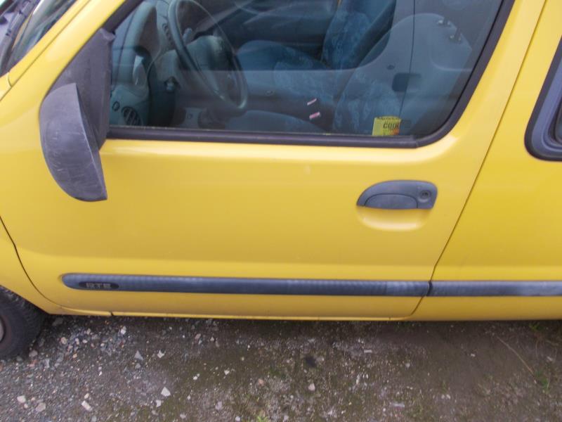 Porte avant gauche