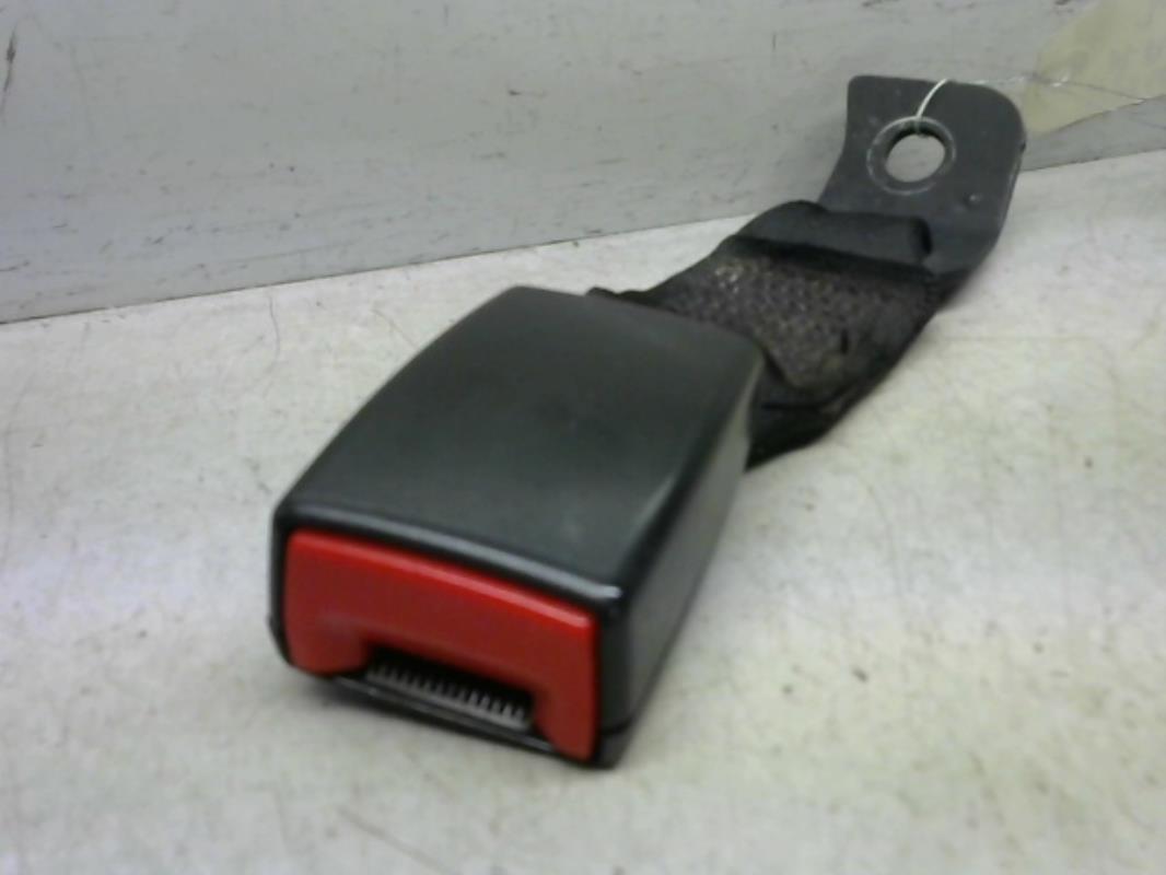 Attache ceinture arriere gauche